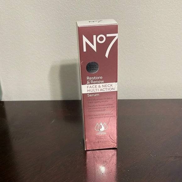 No 7 Restore & Renew Face‎ & Neck Multi Action Serum - Picture 1 of 3